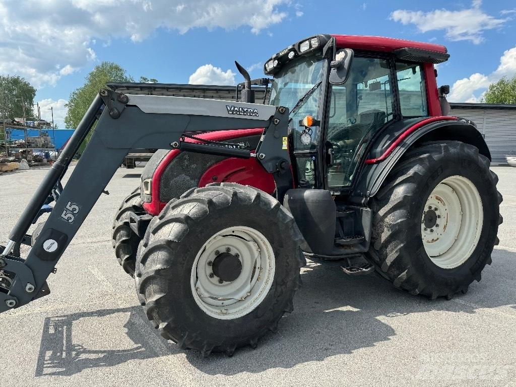 Valtra N141 Advance Traktori