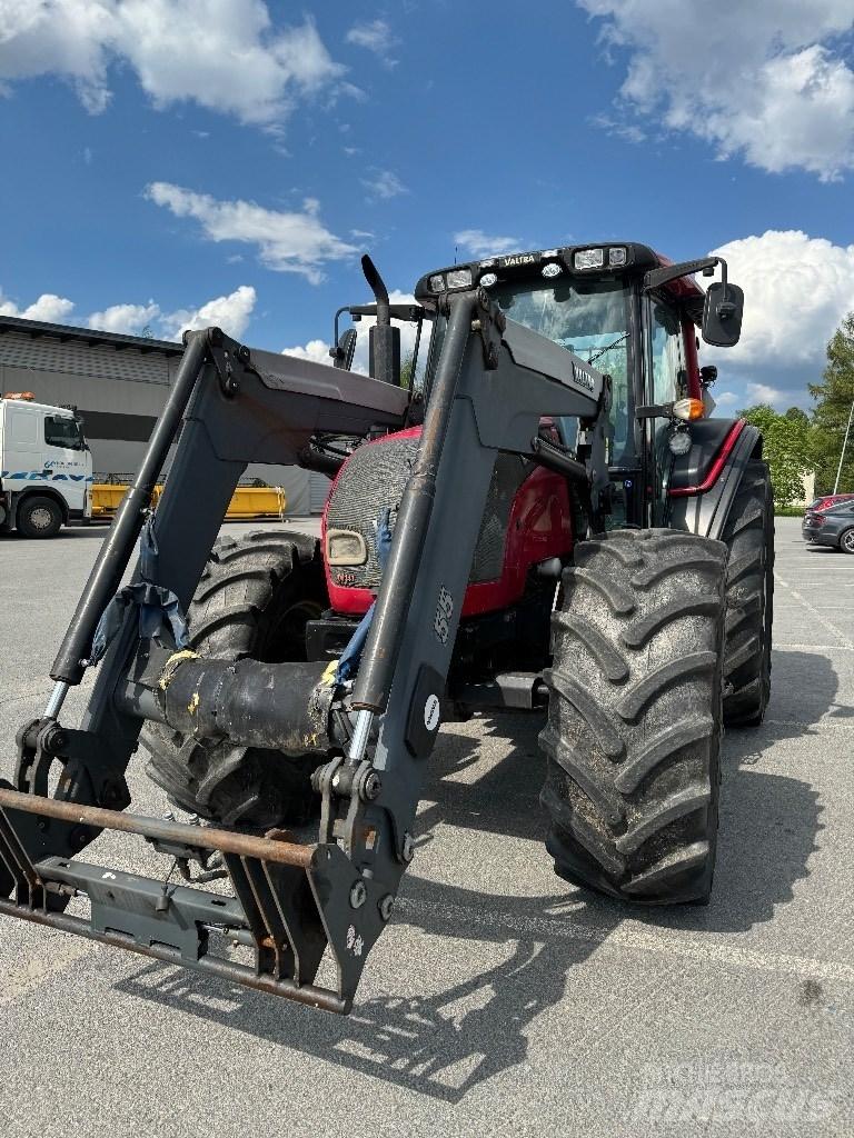 Valtra N141 Advance Traktori