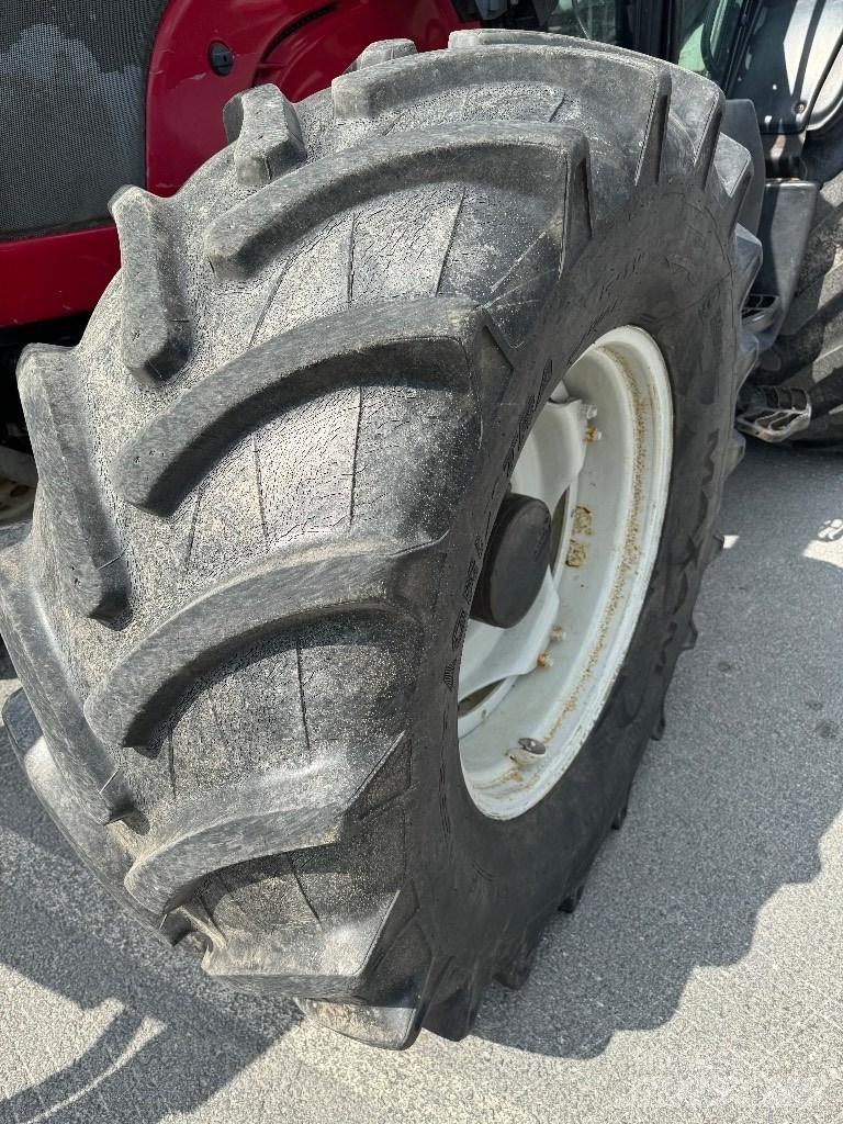 Valtra N141 Advance Traktori