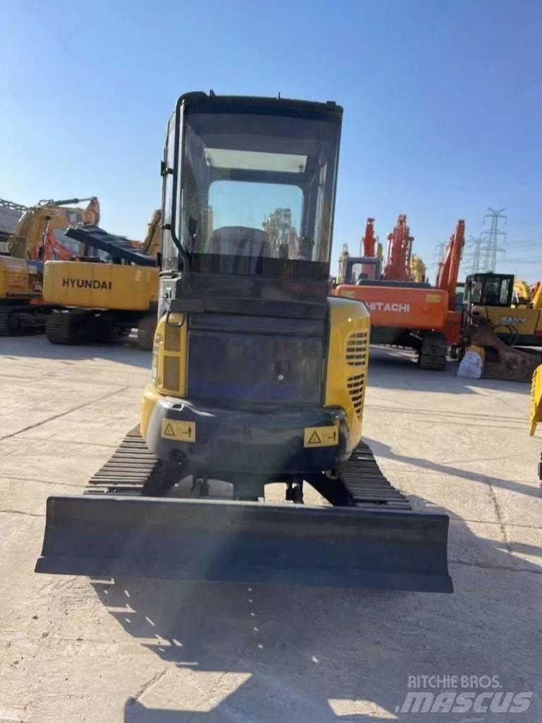 Komatsu PC 35 Mini bageri < 7t