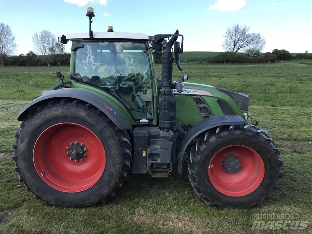Fendt 724 Vario Traktori