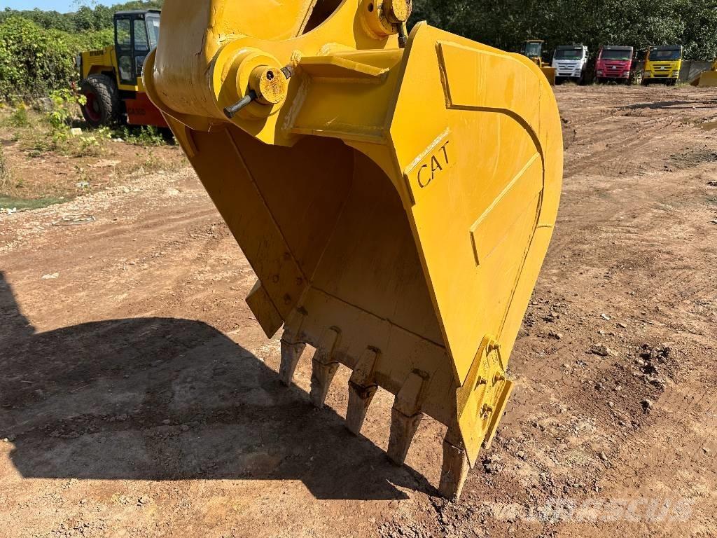 CAT 320CL Bageri guseničari