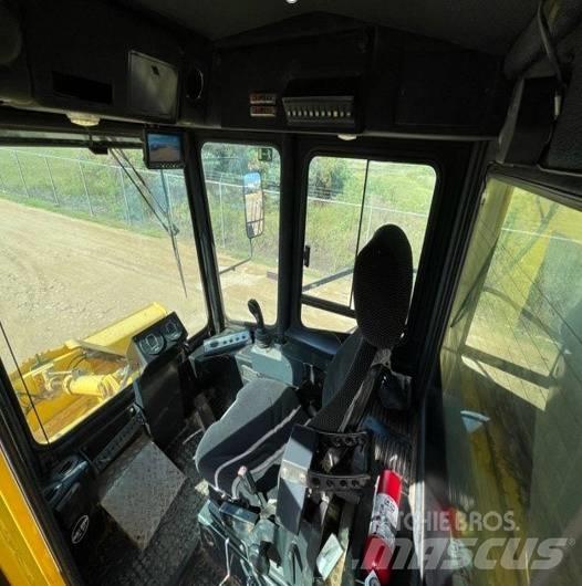 Bomag BC772EB-2 Valjci sa jednim bubnjem