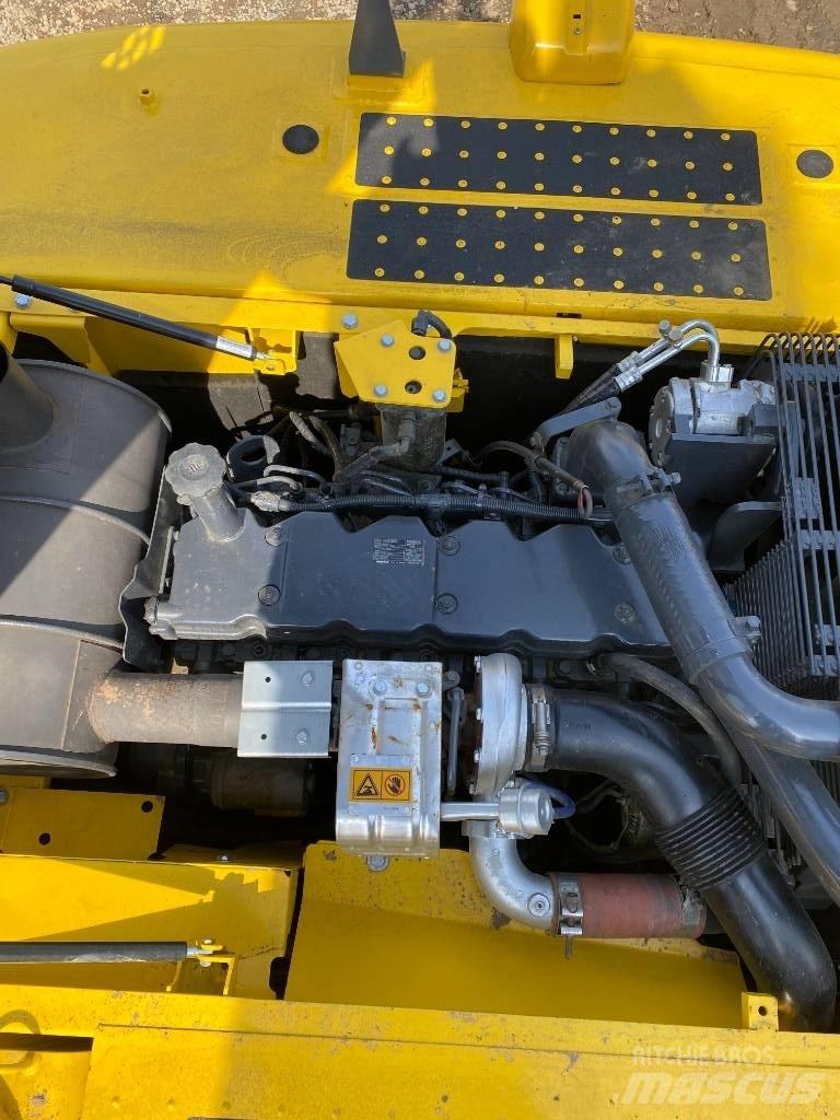 Komatsu 240LC-8 Bageri guseničari