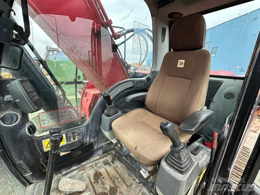 JCB JS 240 N LC Bageri guseničari