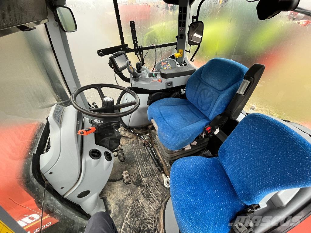 New Holland T7.200 Traktori