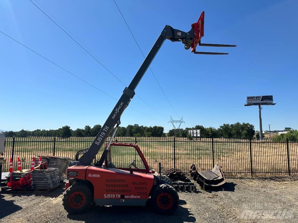 SkyJack SH519 Teleskopski viljuškari