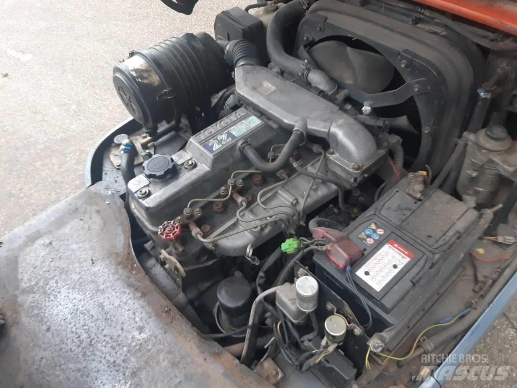 Toyota 6 FDF 25 Dizelski viljuškari