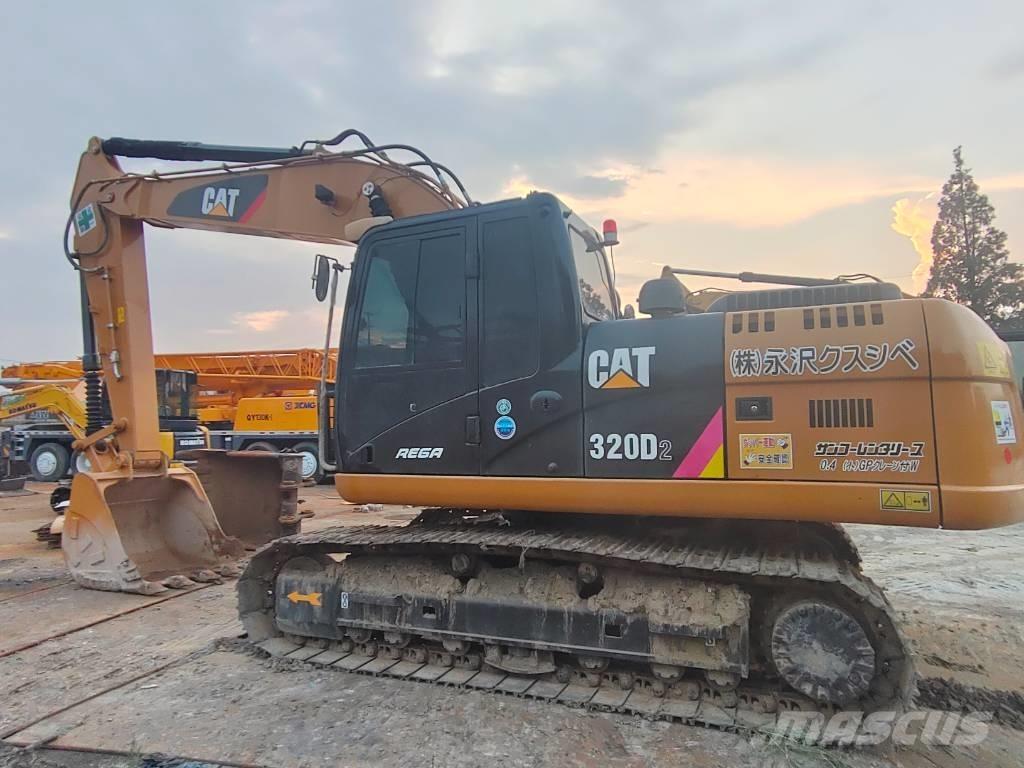 CAT CAT 320D2 Bageri guseničari