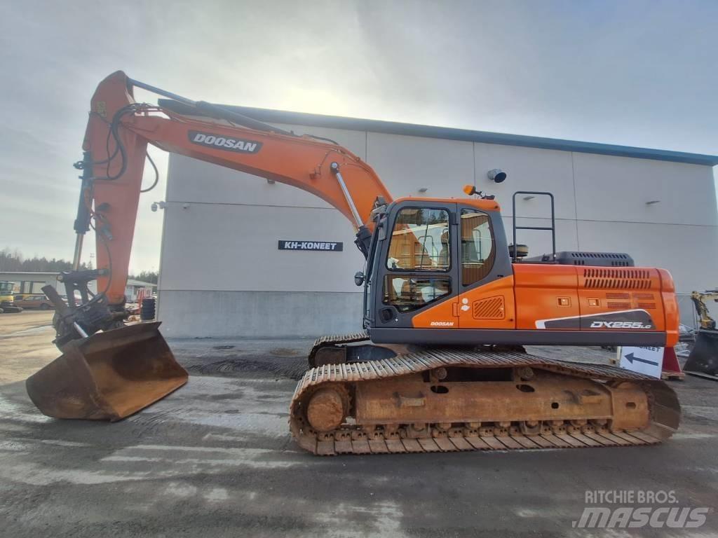 Doosan DX 255 LC-5 Bageri guseničari