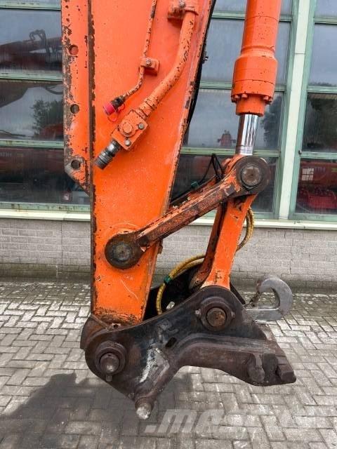 Hitachi ZX 210 LC-3 Bageri guseničari