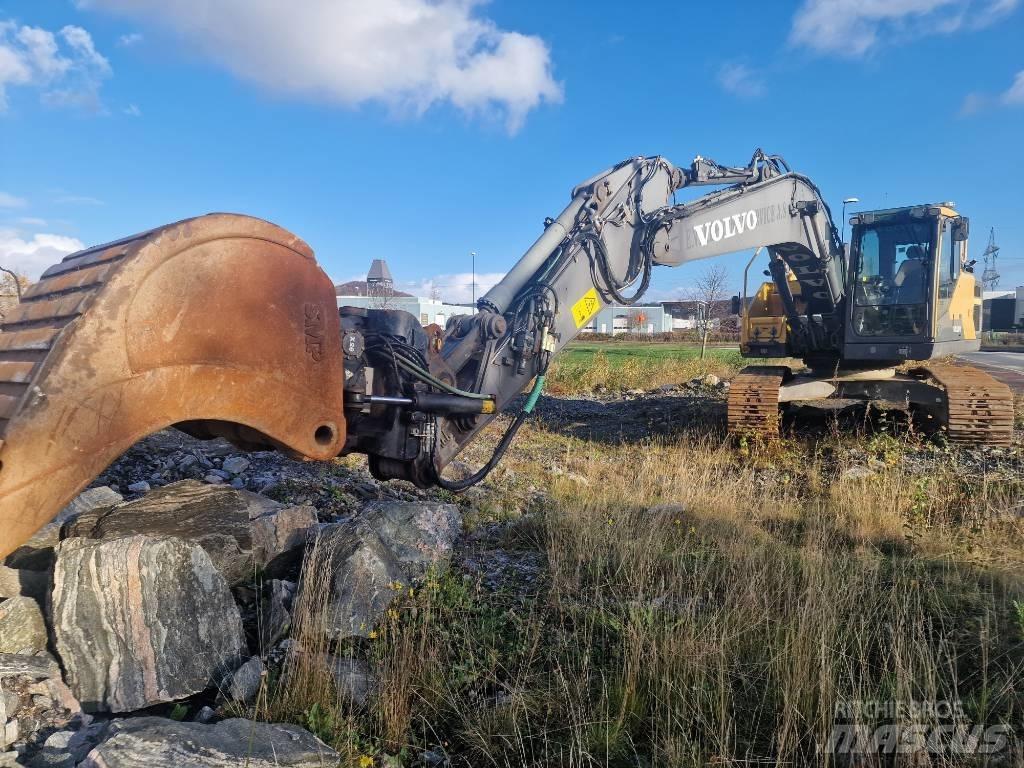 Volvo 220E Bageri guseničari