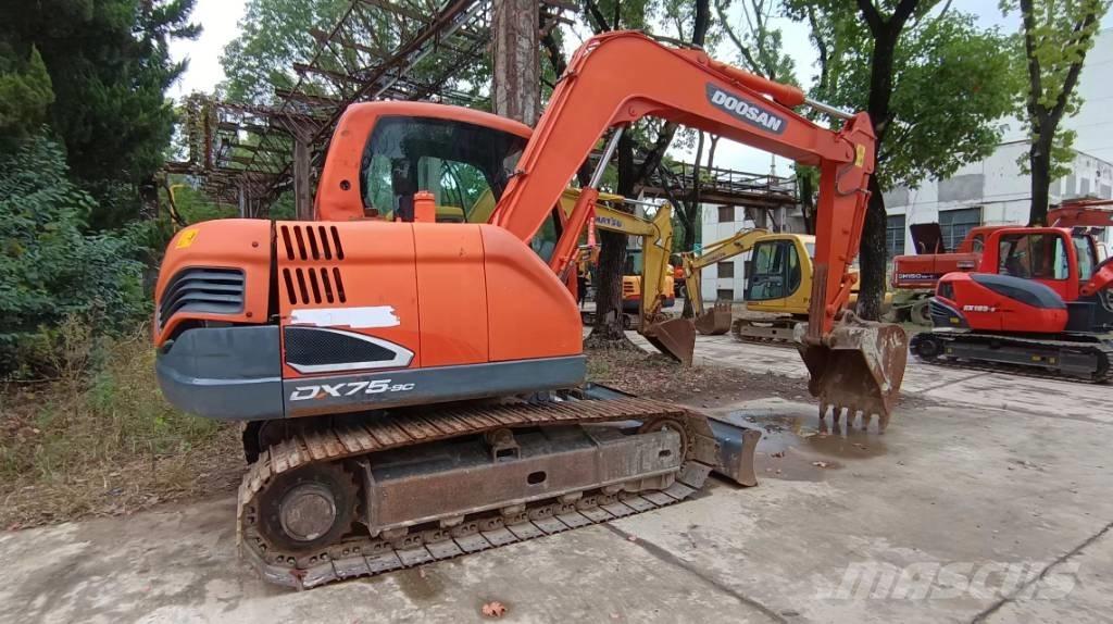 Doosan DX 75-9 C Bageri guseničari