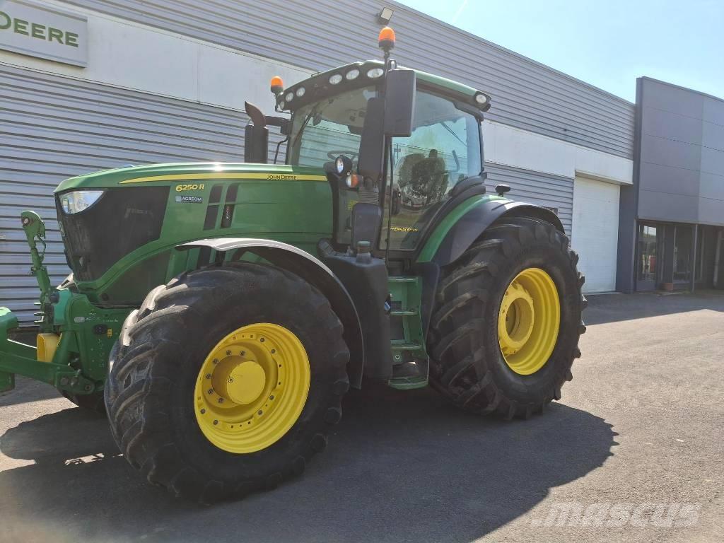 John Deere 6250R Traktori