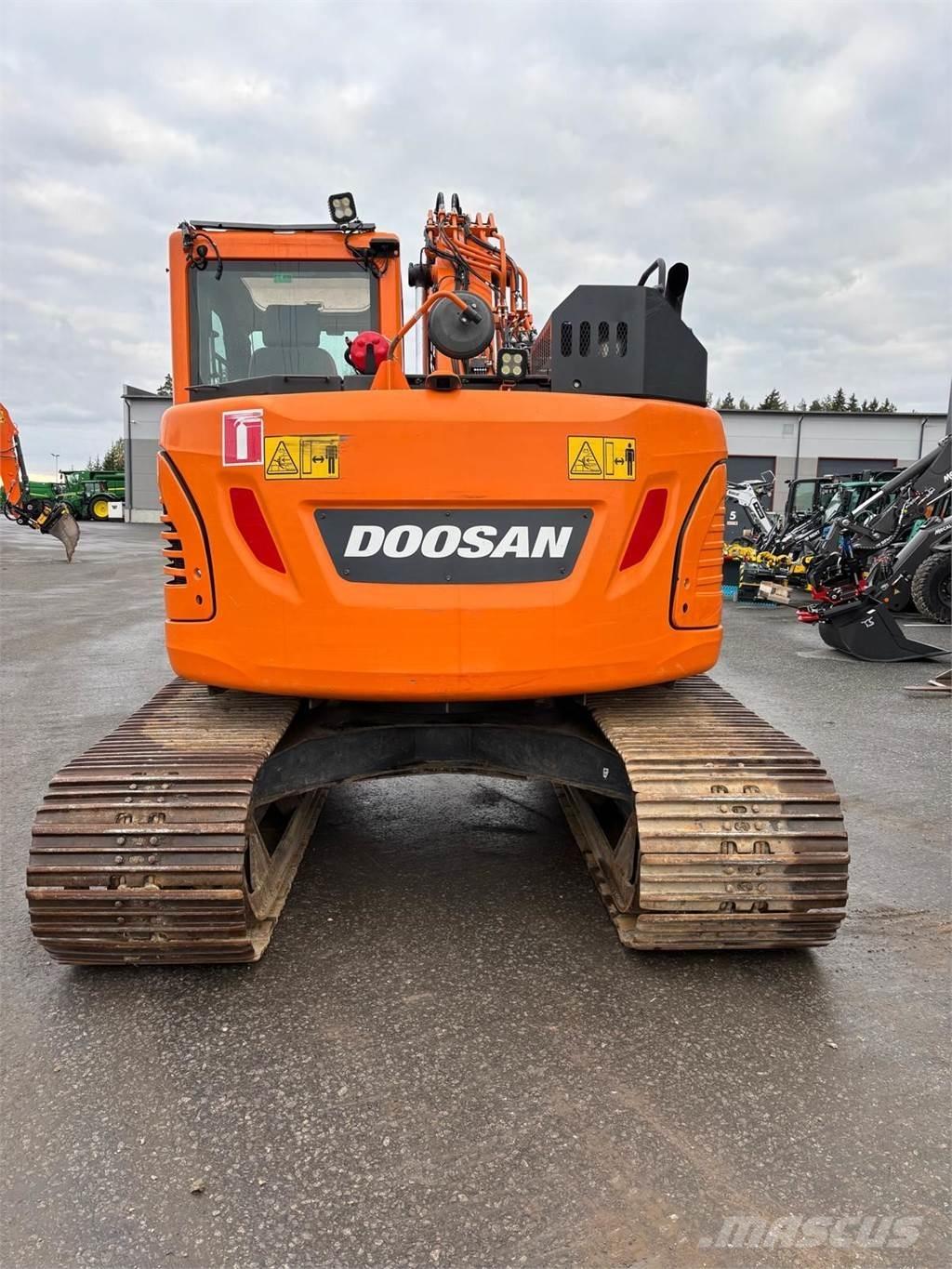 Doosan DX140LCR-5 Bageri guseničari