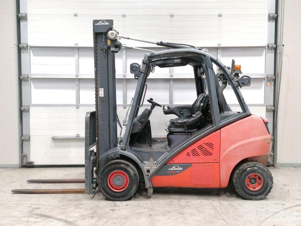 Linde H30D-02 Dizelski viljuškari