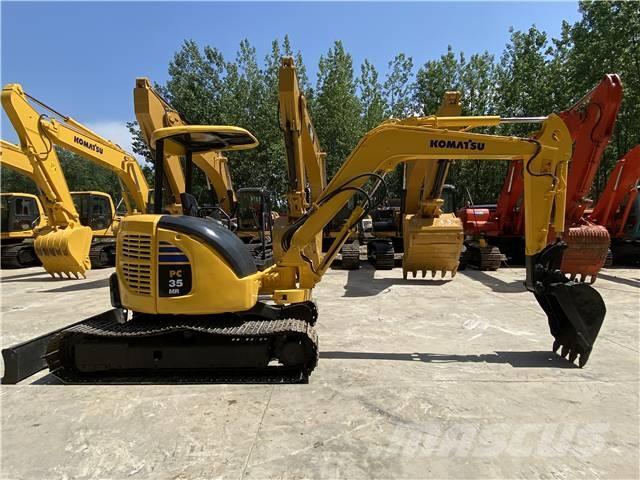 Komatsu PC35MR-2 Bageri guseničari