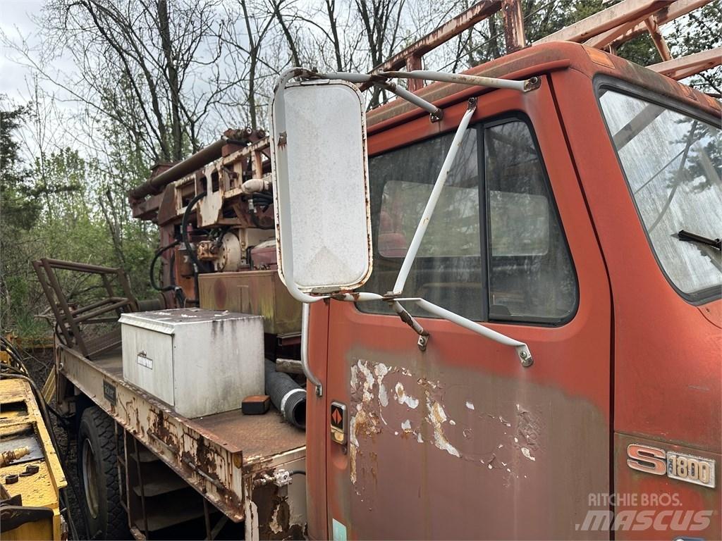 Navistar 1854 Kamioni sa otvorenim sandukom