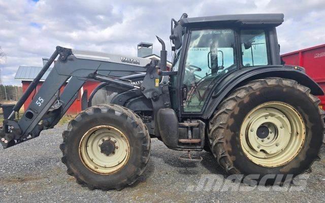 Valtra N141 HiTech Traktori