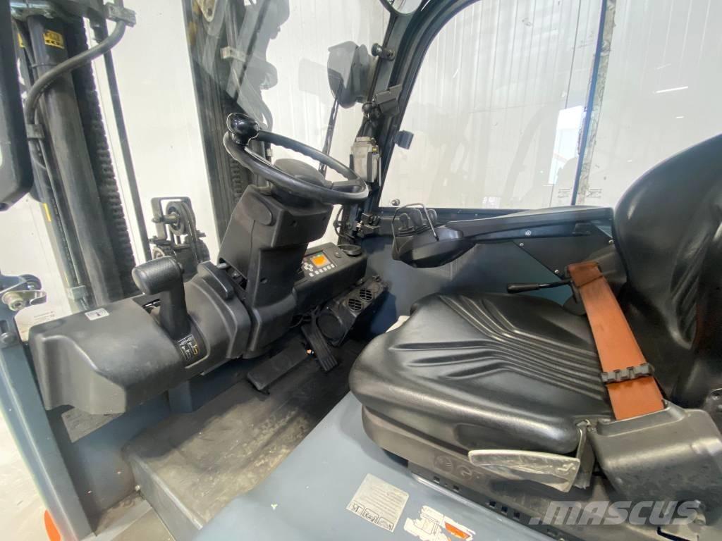 Toyota 8FBMT35 Električni viljuškari