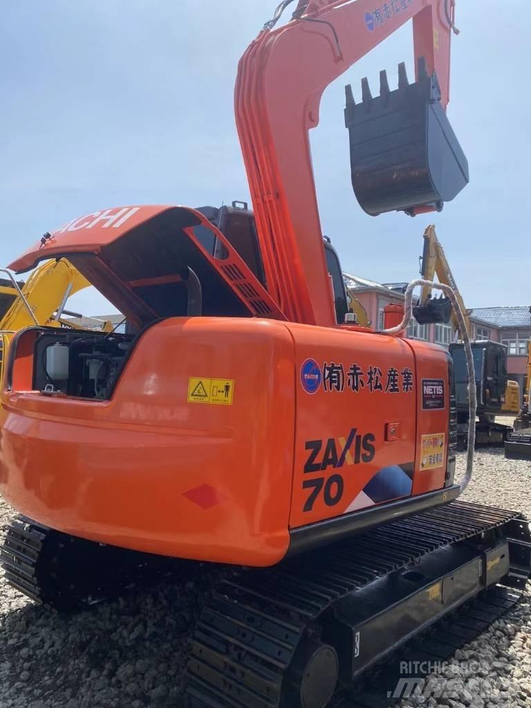Hitachi 70-5A Bageri guseničari