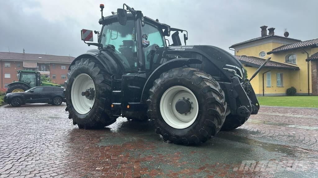 Valtra Q305 Traktori