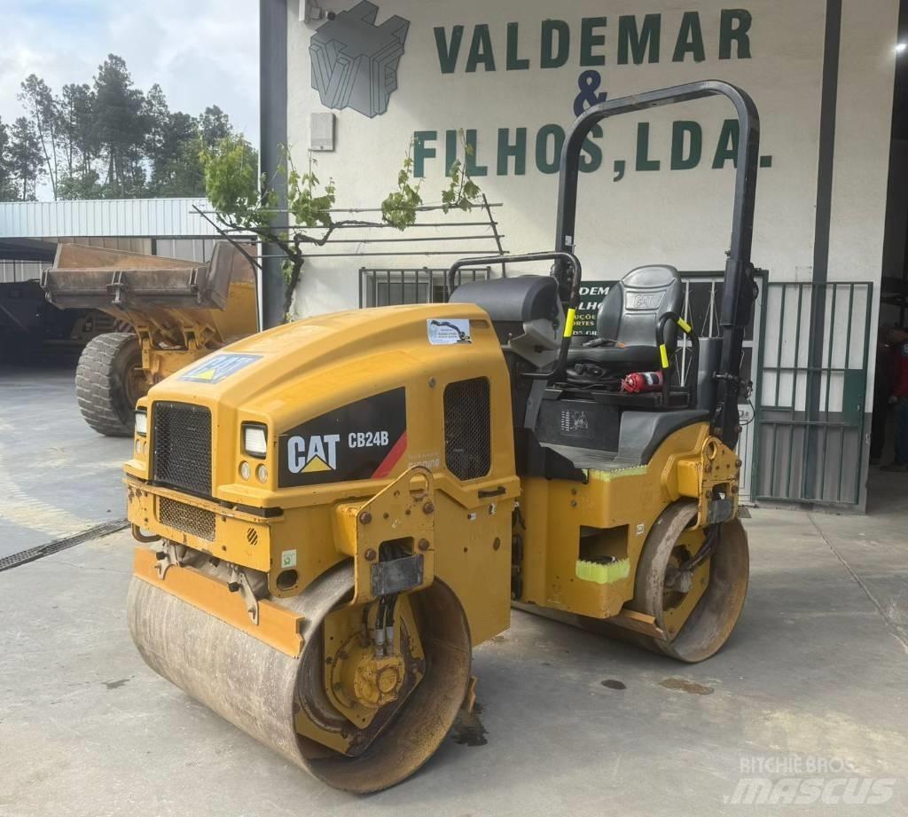 CAT CB 24 B, CB24 Valjci sa duplim bubnjem