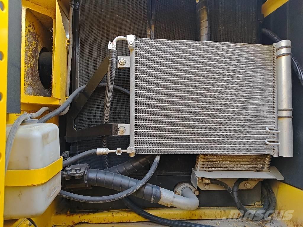 Komatsu PC 200-8 Bageri guseničari