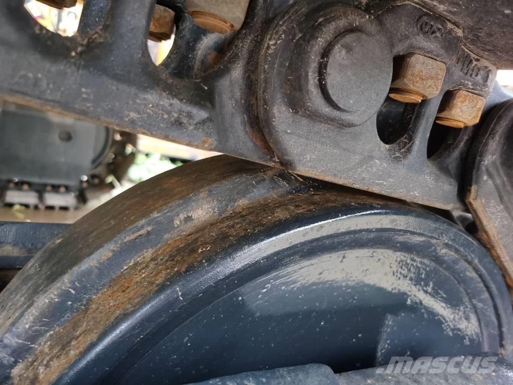 Komatsu PC 220-7 Bageri guseničari