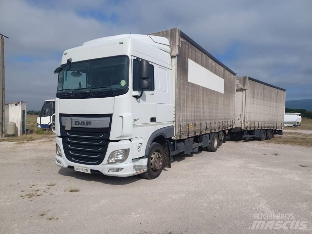 DAF XF 440 Kamioni sa ciradom