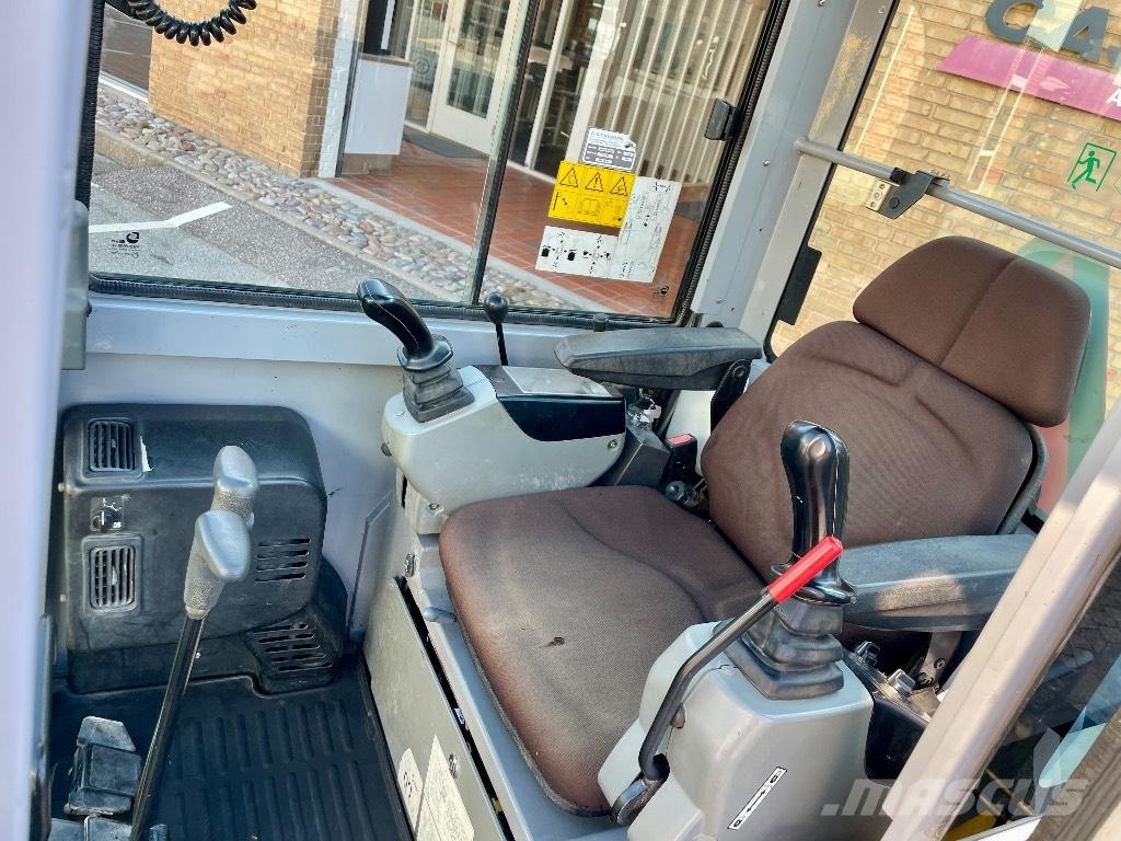 New Holland E 18 C Mini bageri < 7t