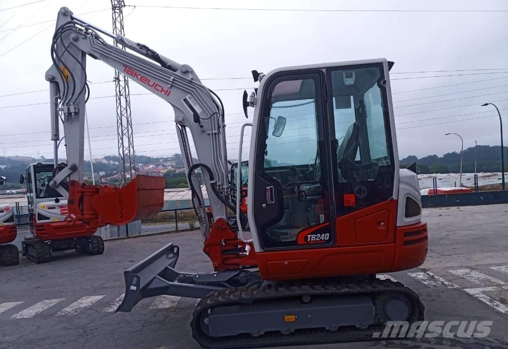 Takeuchi TB 240 Mini bageri < 7t