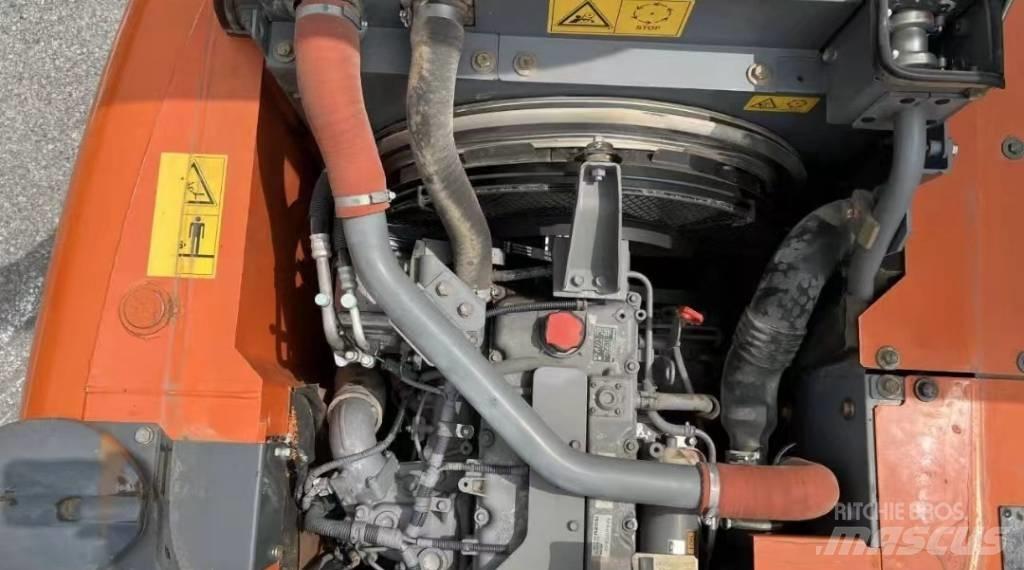 Hitachi ZX 110 Bageri guseničari
