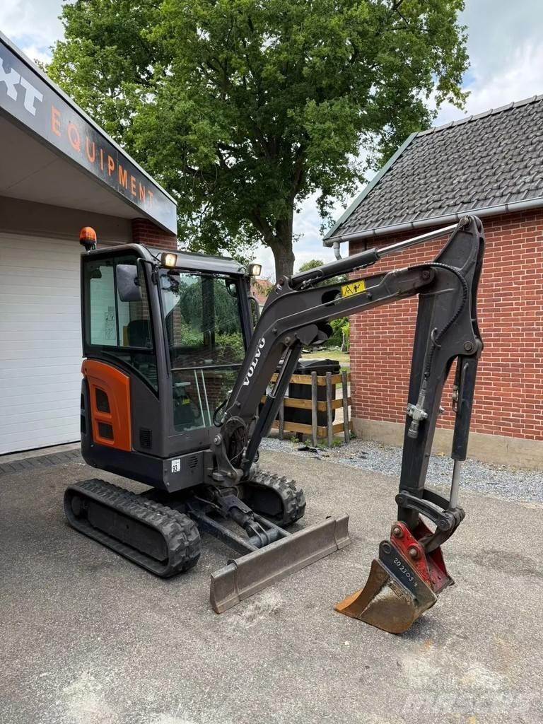 Volvo EC 18 D Mini bageri < 7t
