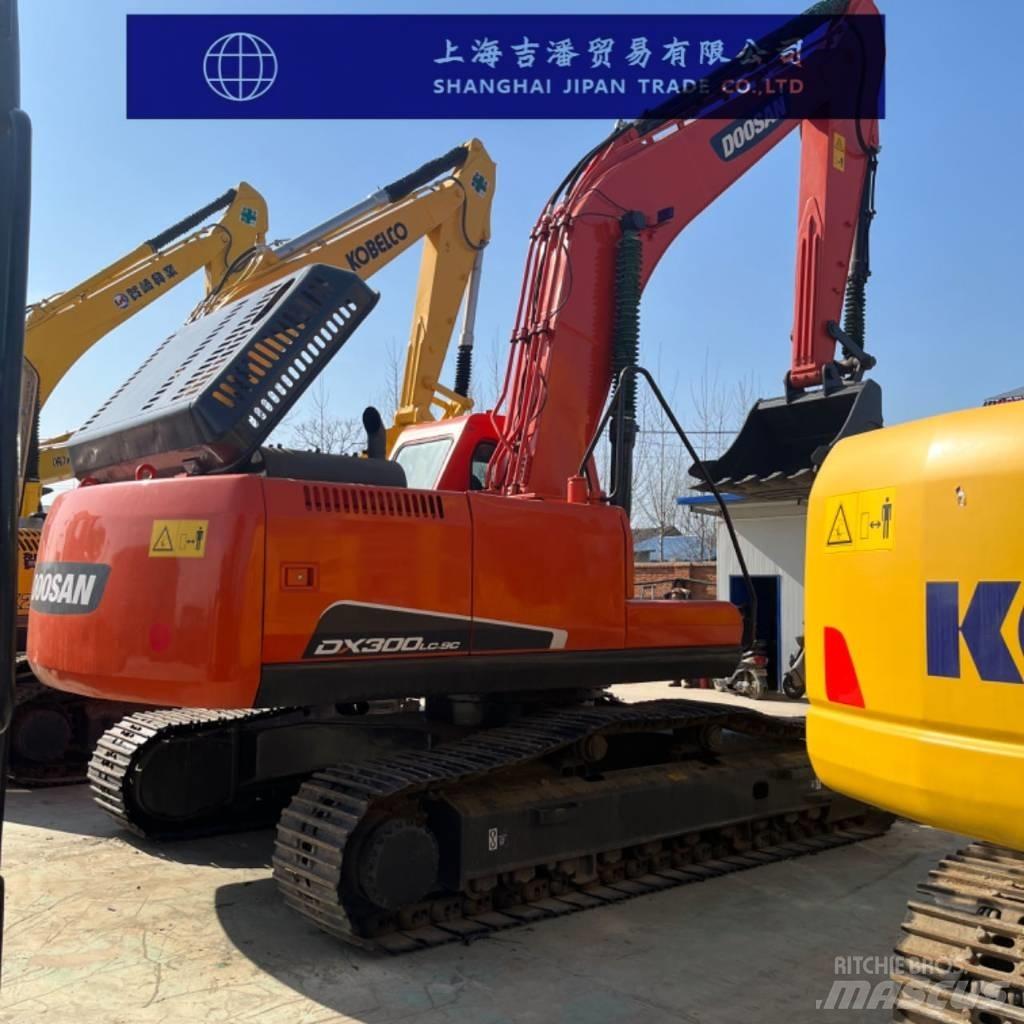 Doosan DX 300 Bageri guseničari