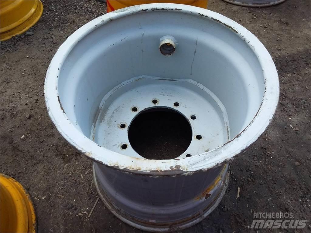 Valmet 801 24x26,5 Gume, točkovi i felne