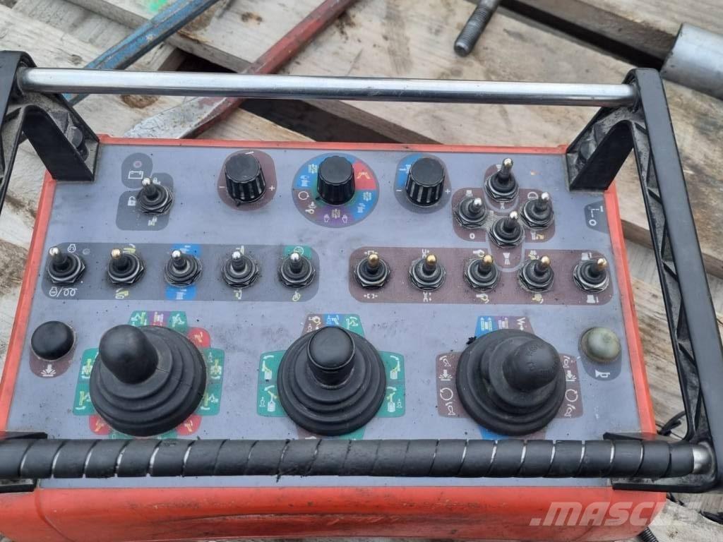 Sandvik Dino DC400Ri Terenske bušilice