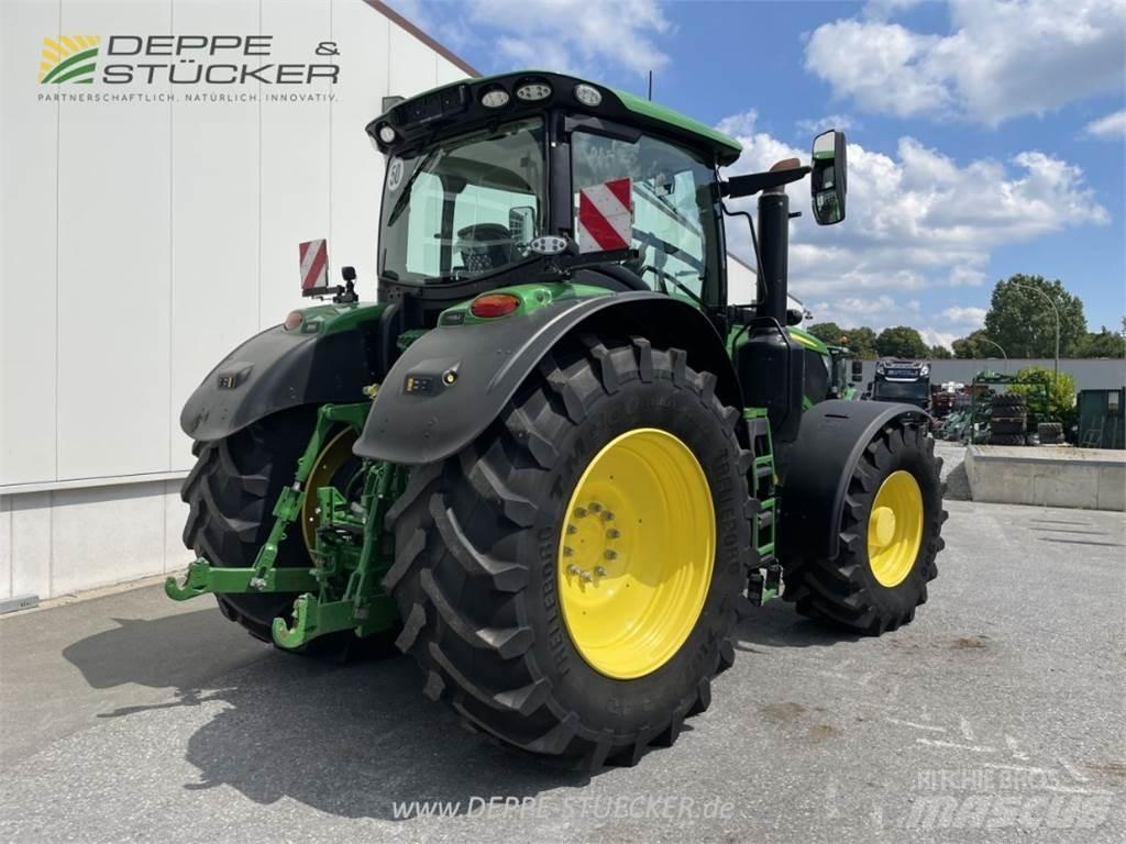 John Deere 6250R Traktori