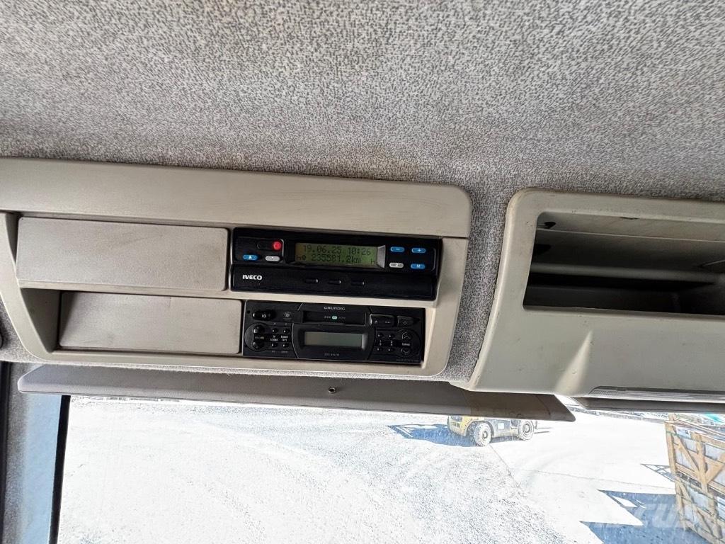 Iveco 180E 28 Kiperi kamioni