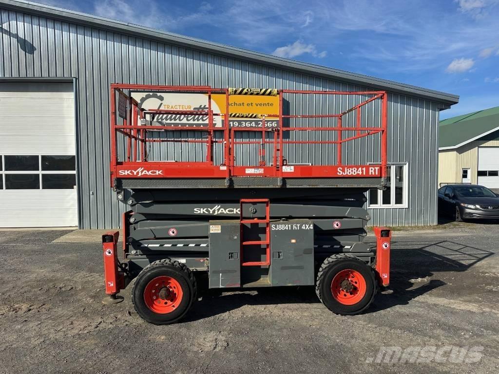 SkyJack SJ 8841 RT Makazaste platforme