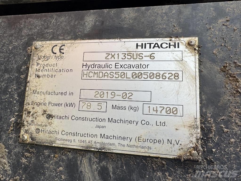 Hitachi ZX 135 US-6 Bageri guseničari