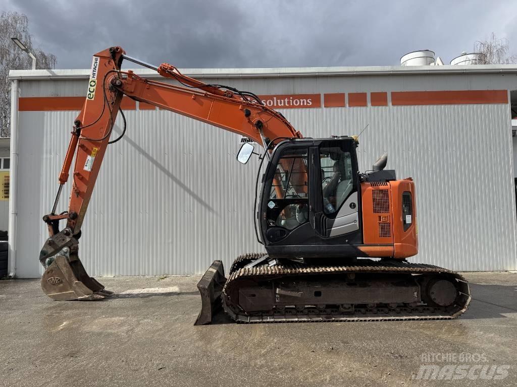Hitachi ZX 135 US-6 Bageri guseničari