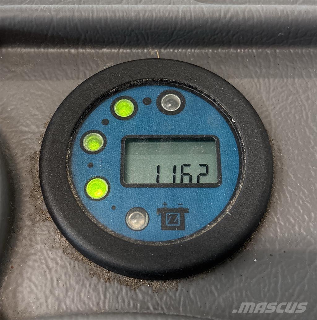 Atlet A160 Samopogonski ručni viljuškari