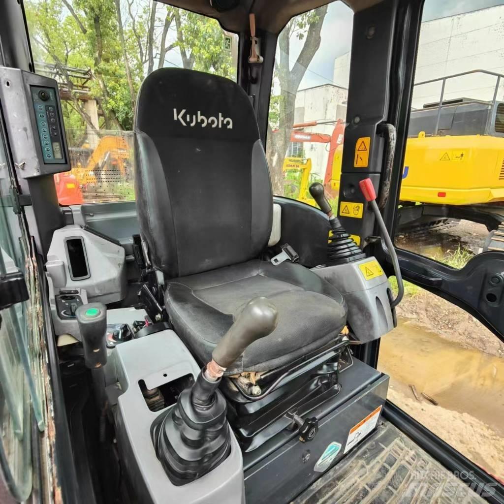 Kubota KX165 Bageri guseničari