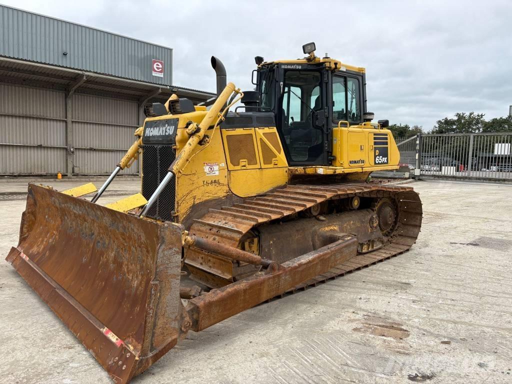 Komatsu D65PX-18 Buldožeri guseničari