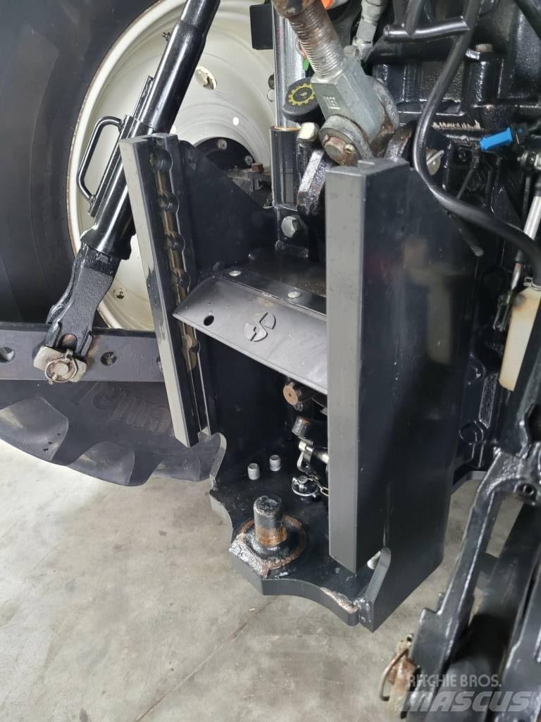 New Holland T 6.140 Traktori