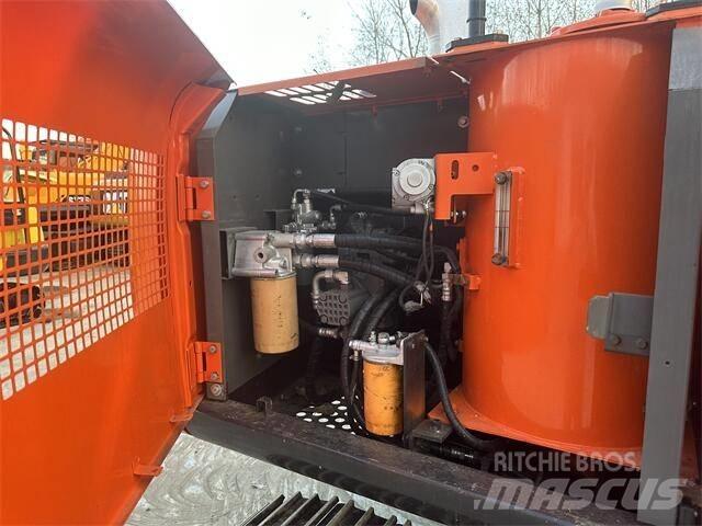 Hitachi zx120 Bageri guseničari