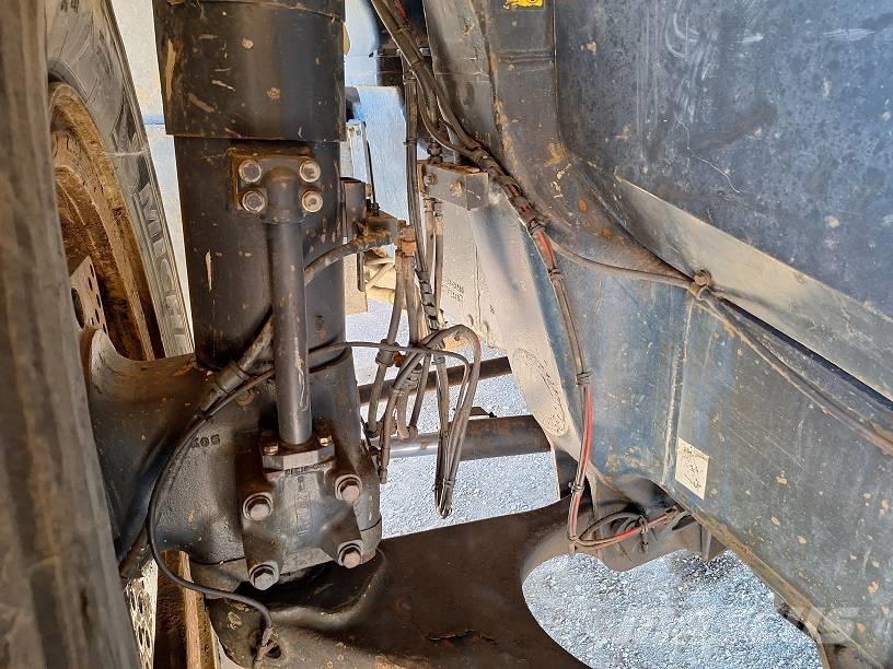 Komatsu HD605-7EO Kruti damperi