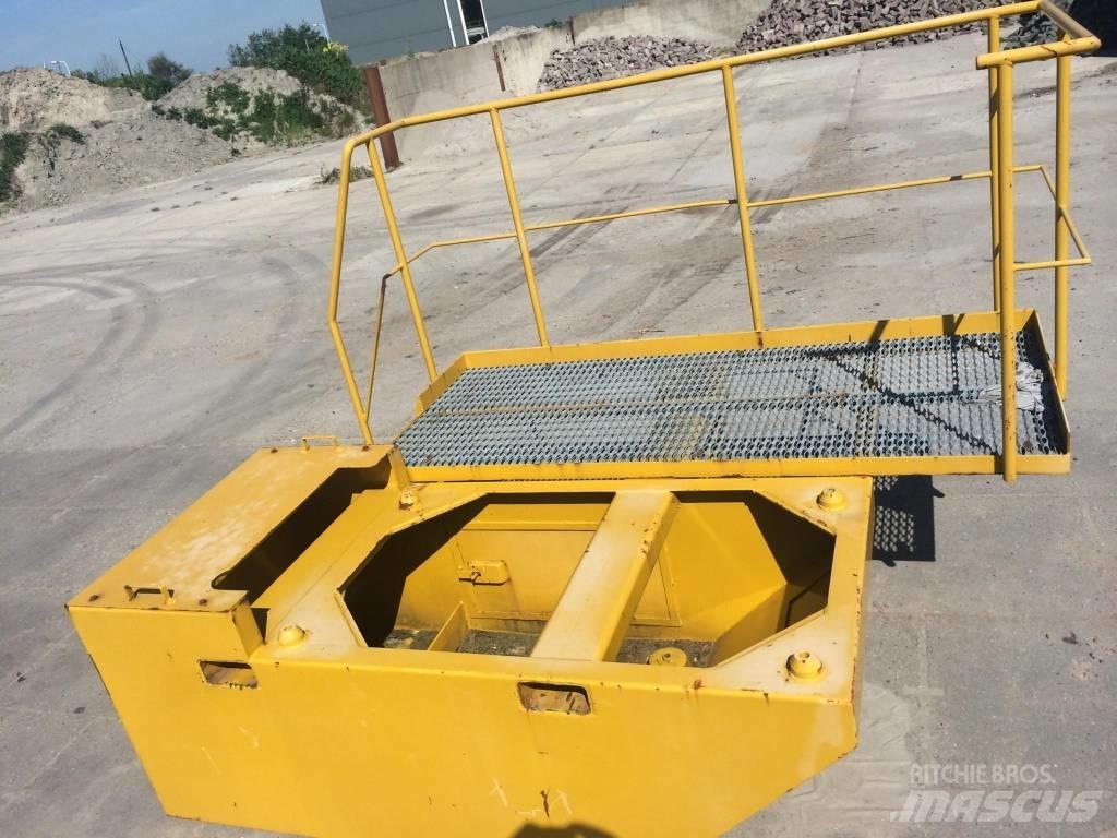 Hitachi EX455 Kabine i unutrašnjost