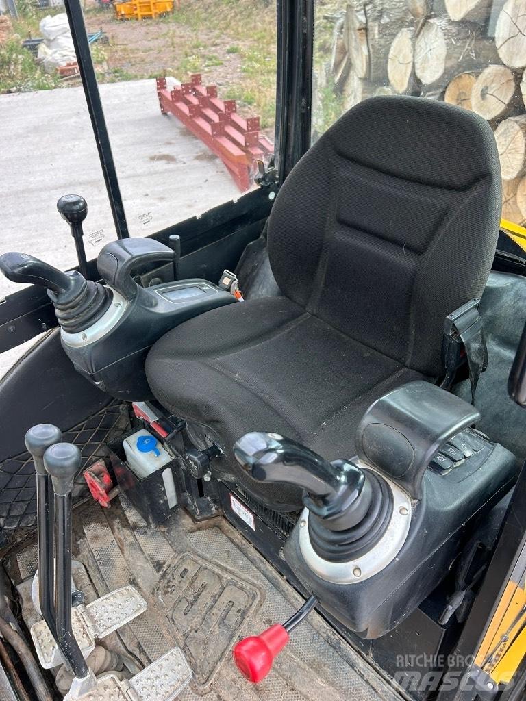 JCB 8026 CTS Mini bageri < 7t